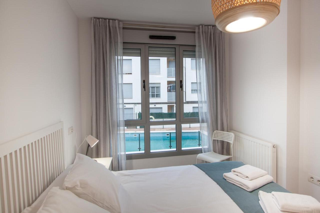 Esguil, Apartamento Con Piscina, A 3 Km De La Playa Vut-2995-As 利亚内斯 外观 照片